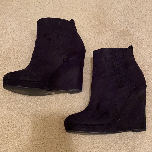 H&M faux suede wedge-heeled booties boots - Picture 4 of 8